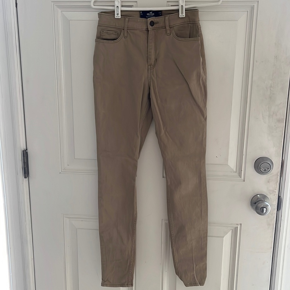Hollister High Rise Super Skinny Khakis